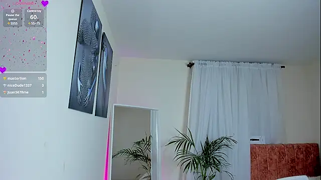 Snapshot of SamanthaBeltran chatting on 12-26-24, 11:13 SamanthaBeltran online show from 12-26-24, 11:13