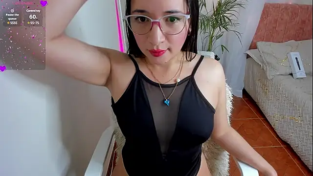 Snapshot of SamanthaBeltran chatting on 12-29-24, 08:37 SamanthaBeltran online show from 12-29-24, 08:37