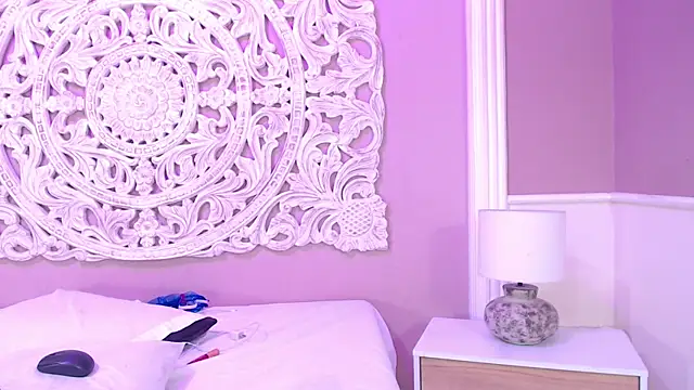 Snapshot of SamanthaPierce chatting on 12-31-24, 12:00 SamanthaPierce online show from 12-31-24, 12:00