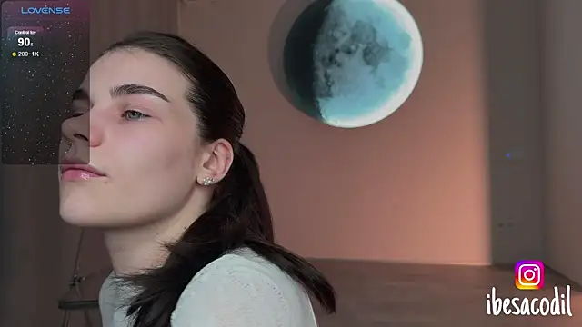 adriana allien online show from 05-12-26, 09:56