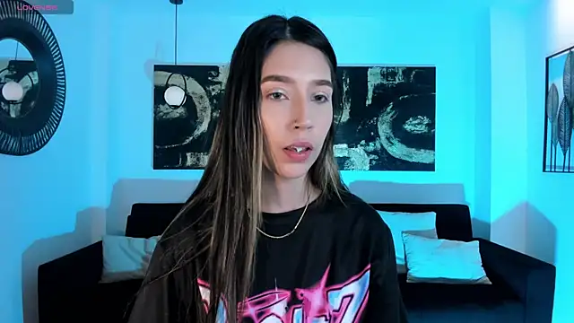 TaraLawrence online show from 09-24-25, 03:43