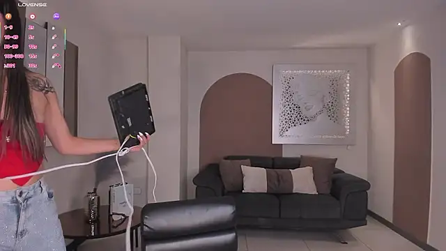 TaraLawrence online show from 01-31-26, 07:23