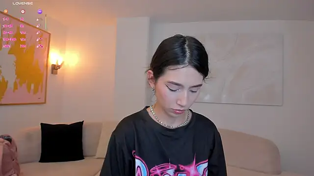 TaraLawrence online show from 02-24-26, 03:37