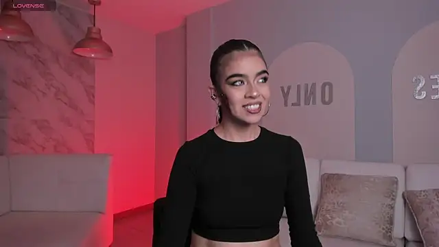 AlanaCraft online show from 10-31-25, 01:23