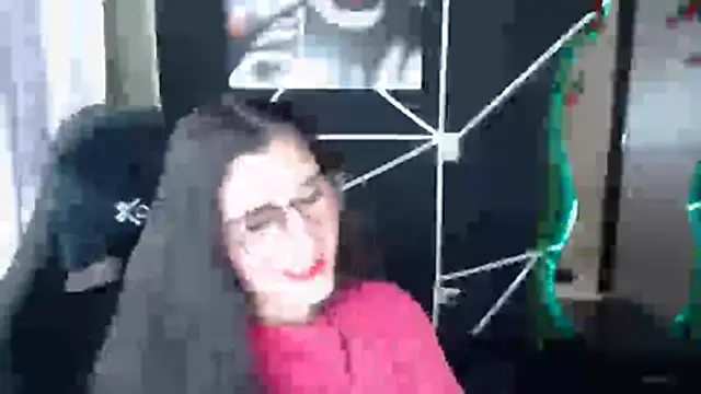 LUCY LI online show from 11-25-25, 06:52