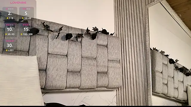 Snapshot of Mackenize chatting on 02-28-26, 11:06 Mackenize online show from 02-28-26, 11:06