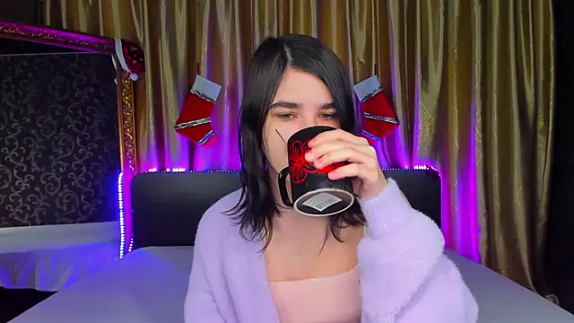  Polly Love  online show from 01-07-26, 07:22