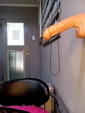 DickDiva1 online show from 02-22-25, 07:12