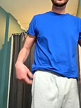 Snapshot of MrMechanic38 chatting on 02-06-26, 01:14 MrMechanic38 online show from 02-06-26, 01:14