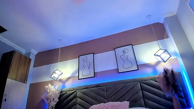 Megan mooree  online show from 01-29-25, 12:56