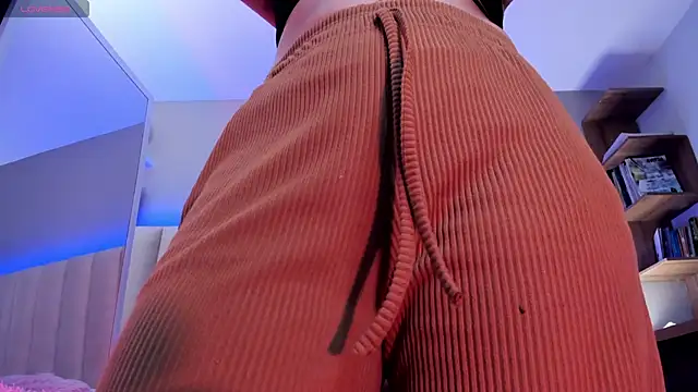 Megan mooree  online show from 02-19-25, 12:11