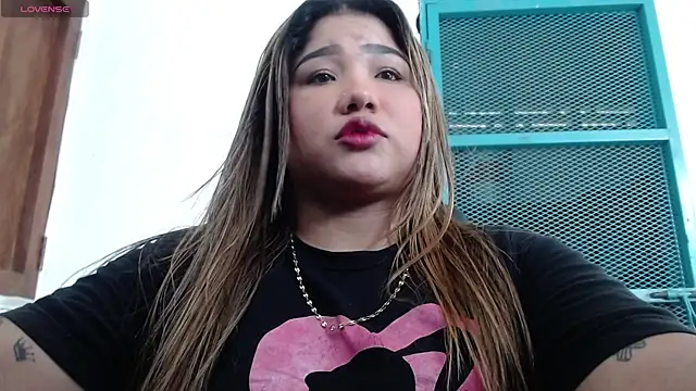 Snapshot of Gabycutee chatting on 09-15-25, 08:20 Gabycutee online show from 09-15-25, 08:20