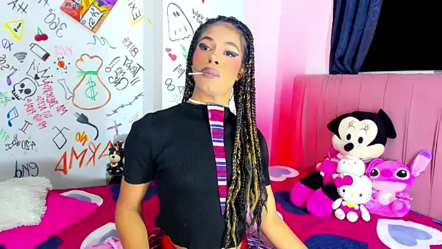 Snapshot of bloom444 chatting on 02-24-26, 03:59 bloom444 online show from 02-24-26, 03:59