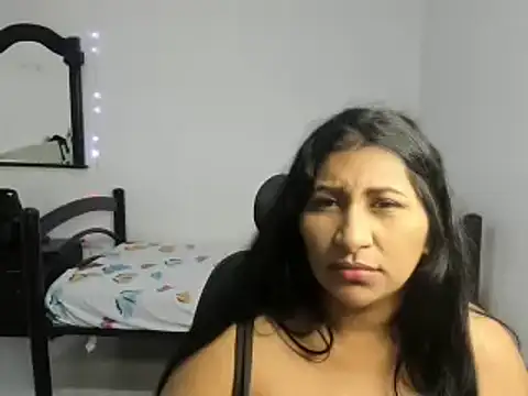 Snapshot of nikol_sexy39 chatting on 12-29-24, 05:01 nikol sexy39 online show from 12-29-24, 05:01