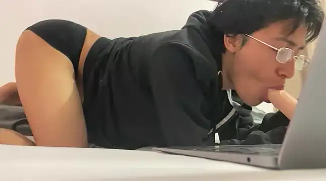 Akaerizz online show from 12-06-24, 06:15