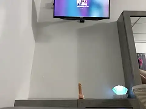 Akaerizz online show from 01-18-25, 05:20