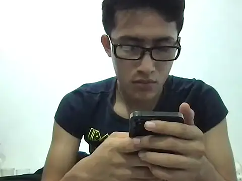 Akaerizz online show from 12-14-25, 06:19