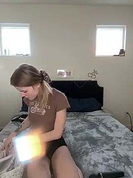 foxy ana13 online show from 01-24-25, 12:31