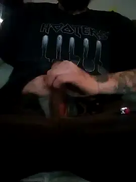 Snapshot of RobStrokes215 chatting on 01-24-25, 01:45 RobStrokes215 online show from 01-24-25, 01:45