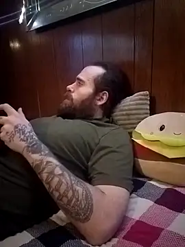 Snapshot of RobStrokes215 chatting on 03-02-25, 01:04 RobStrokes215 online show from 03-02-25, 01:04