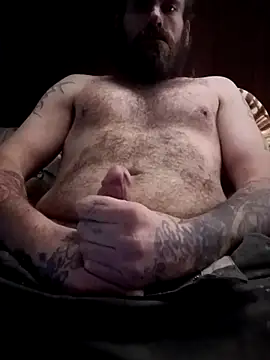 Snapshot of RobStrokes215 chatting on 03-05-25, 11:06 RobStrokes215 online show from 03-05-25, 11:06