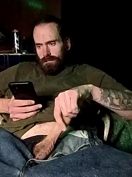 Snapshot of RobStrokes215 chatting on 10-11-25, 08:13 RobStrokes215 online show from 10-11-25, 08:13