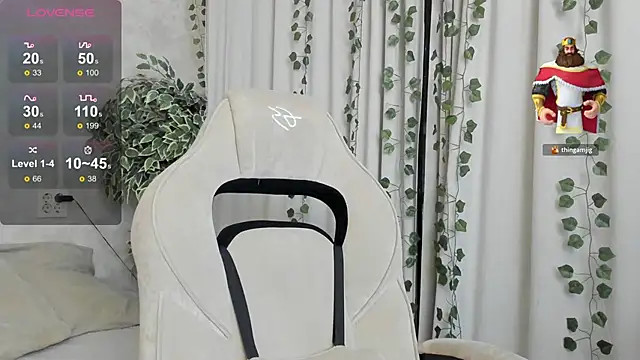 Snapshot of mell_milles chatting on 11-27-25, 02:30 mell milles online show from 11-27-25, 02:30