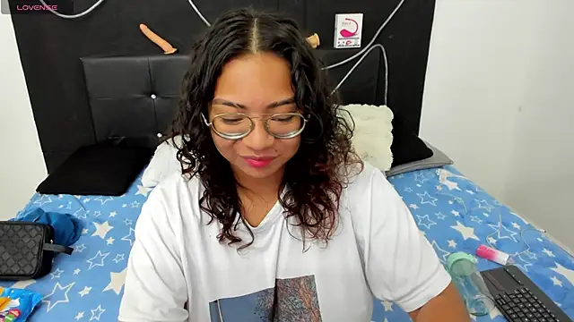 Snapshot of im_angels77 chatting on 02-01-25, 02:26 im angels77 online show from 02-01-25, 02:26