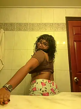 Snapshot of im_angels77 chatting on 09-15-25, 04:23 im angels77 online show from 09-15-25, 04:23