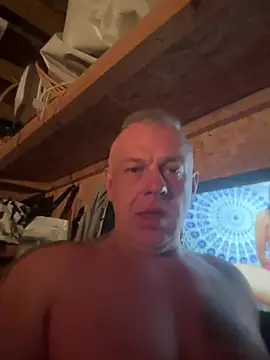 Snapshot of JakubW79 chatting on 02-27-25, 08:20 JakubW79 online show from 02-27-25, 08:20