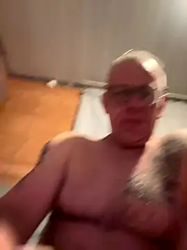 Snapshot of JakubW79 chatting on 10-01-25, 10:16 JakubW79 online show from 10-01-25, 10:16