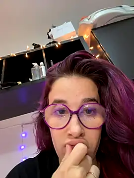 MagdalenaMedusa online show from 10-09-25, 02:15