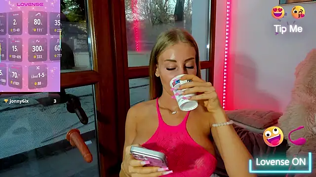 Mia  Milan online show from 04-16-26, 03:40