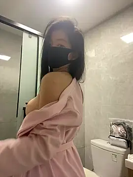 Snapshot of Claire_xixi1 chatting on 02-20-25, 10:15 Claire xixi1 online show from 02-20-25, 10:15