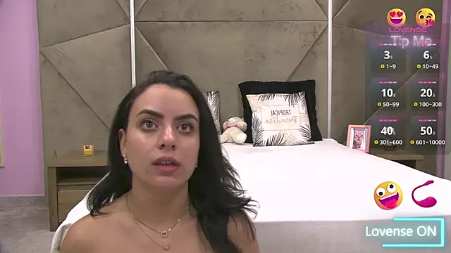 ElyzaIbarra online show from 09-25-25, 05:11