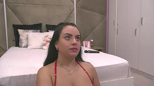 ElyzaIbarra online show from 10-20-25, 06:03