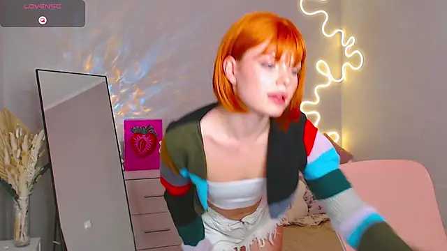 Red  Candy online show from 02-24-25, 04:47