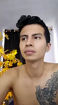 Snapshot of Velk_hot chatting on 12-21-24, 02:47 Velk hot online show from 12-21-24, 02:47