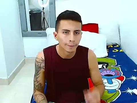 Velk hot online show from 11-10-25, 08:19