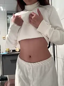 Aimeil online show from 12-23-24, 02:39