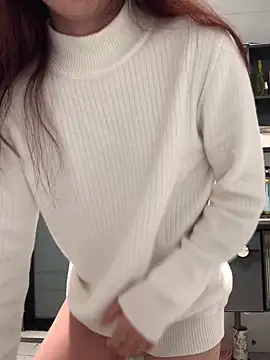 Aimeil online show from 12-24-24, 05:49