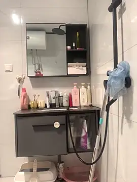 Aimeil online show from 03-01-25, 02:37