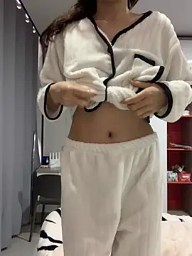 Aimeil online show from 03-09-25, 07:56