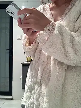 Aimeil online show from 03-12-25, 04:46