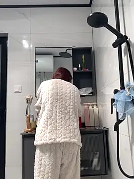 Aimeil online show from 03-13-25, 07:20