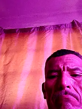 Snapshot of Vergonzoso6 chatting on 06-11-26, 01:09 Vergonzoso6 online show from 06-11-26, 01:09