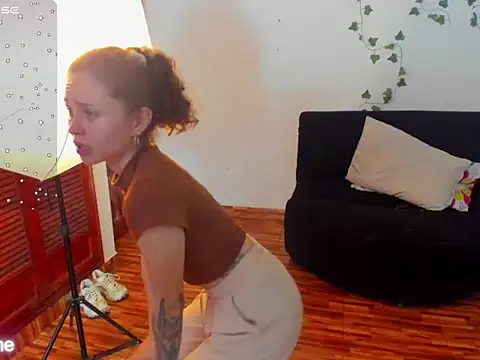 Snapshot of fulfill_fantasies1 chatting on 04-28-26, 01:16 fulfill fantasies1 online show from 04-28-26, 01:16