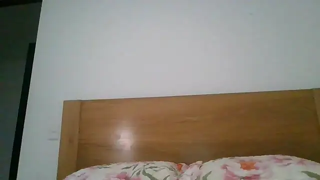 Snapshot of Liloo8923 chatting on 12-03-24, 01:08 Liloo8923 online show from 12-03-24, 01:08