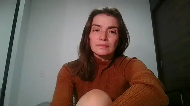 Snapshot of Liloo8923 chatting on 01-21-25, 11:34 Liloo8923 online show from 01-21-25, 11:34