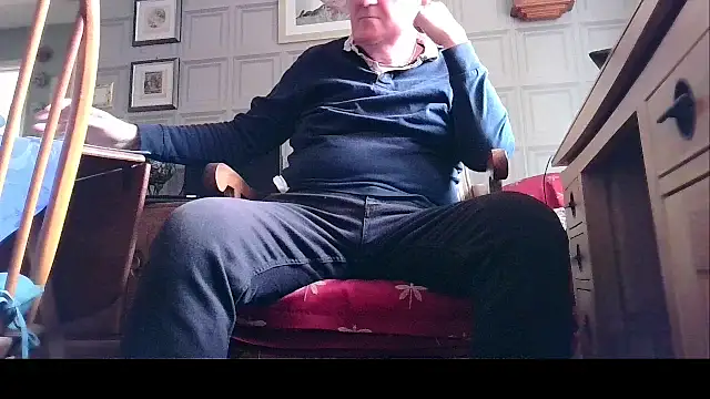 Adamdaddybear online show from 03-22-25, 02:36